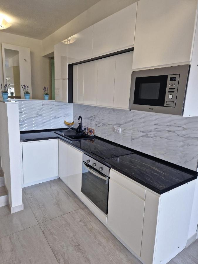 Ferienwohnung Amazing Sea View Omiš Exterior foto